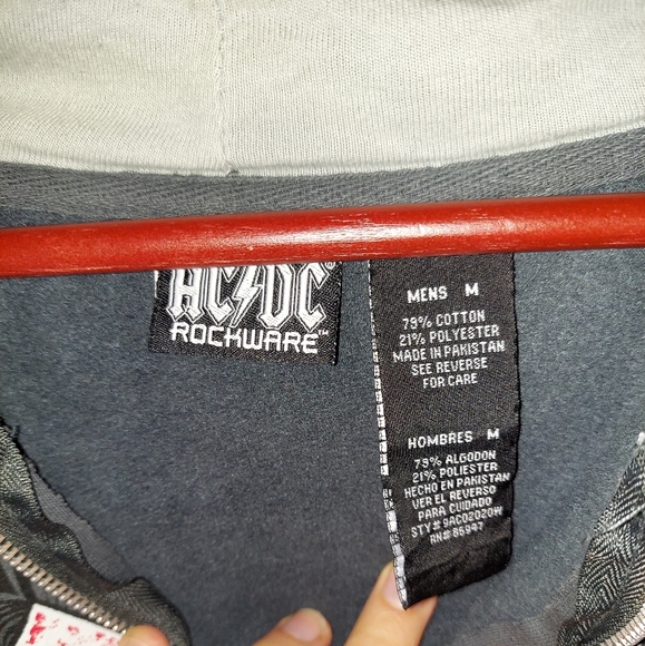 Acdc hoodie size medium - Picture 2 of 2